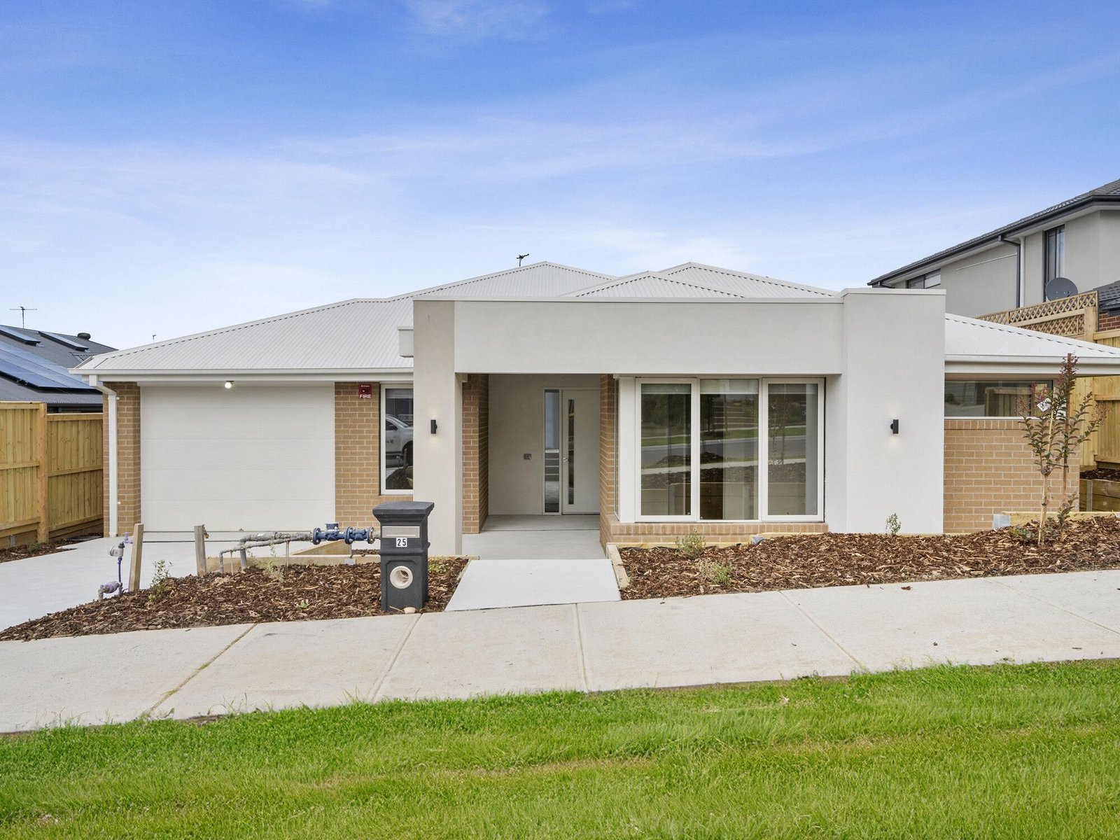 Robust SDA Homes in Officer VIC